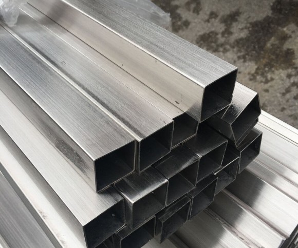 Труба квадратная нержавеющая 40х40х1 AISI 430 AISI 430