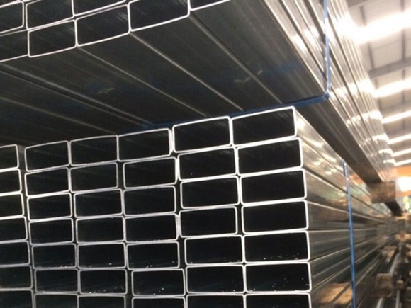 Труба прямоугольная нержавеющая 50х25х3 AISI 304 матовая AISI 304